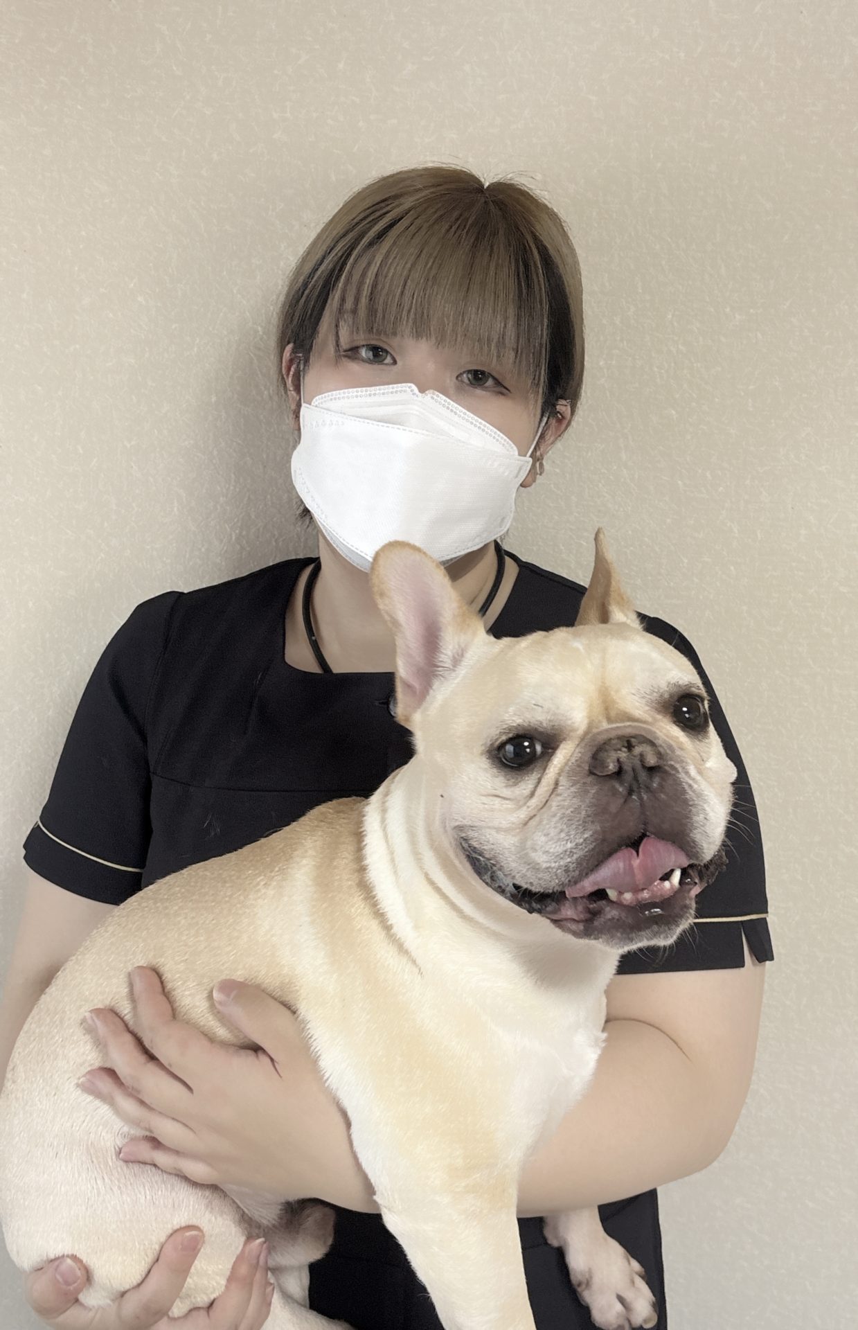 川口市の動物病院「どうぶつのセンター病院」の看護師